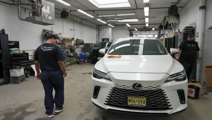 Auto Glass Repair & Replacement in North Bergen, NJ — Guttenberg Auto Body